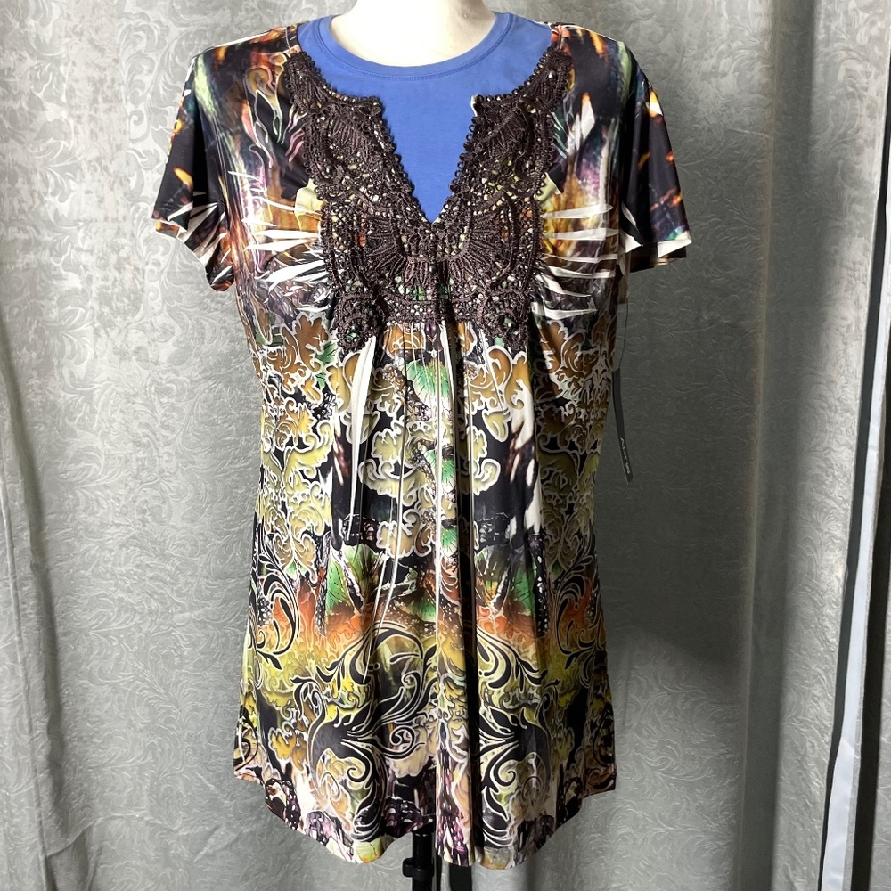 NWT Multi-Color “APT.9 1X Women’s V-neck Tunic Top